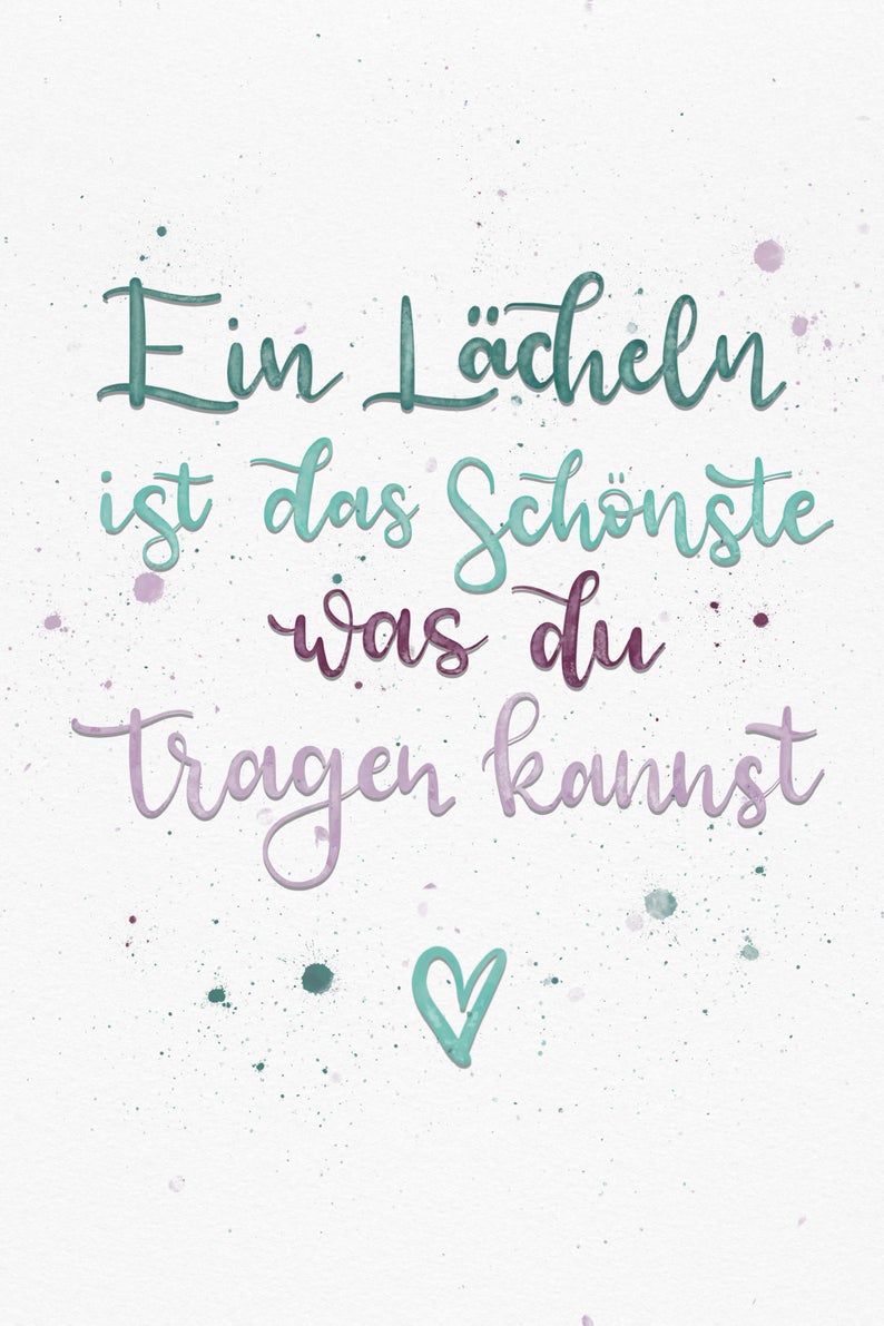 Postkarte "Ein Lächeln ist das Schönste was du tragen kannst"