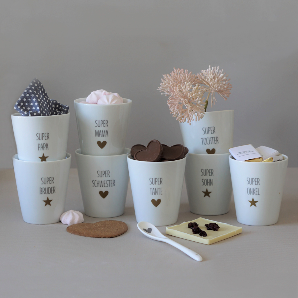 (2. Wahl) Tasse "Super Mama", grau mit goldenem Herz