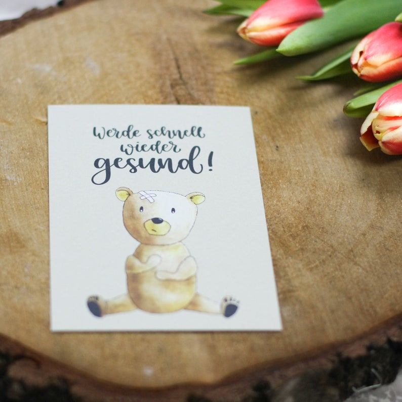 Postkarte "Werde schnell wieder gesund!" mit süßem Bär