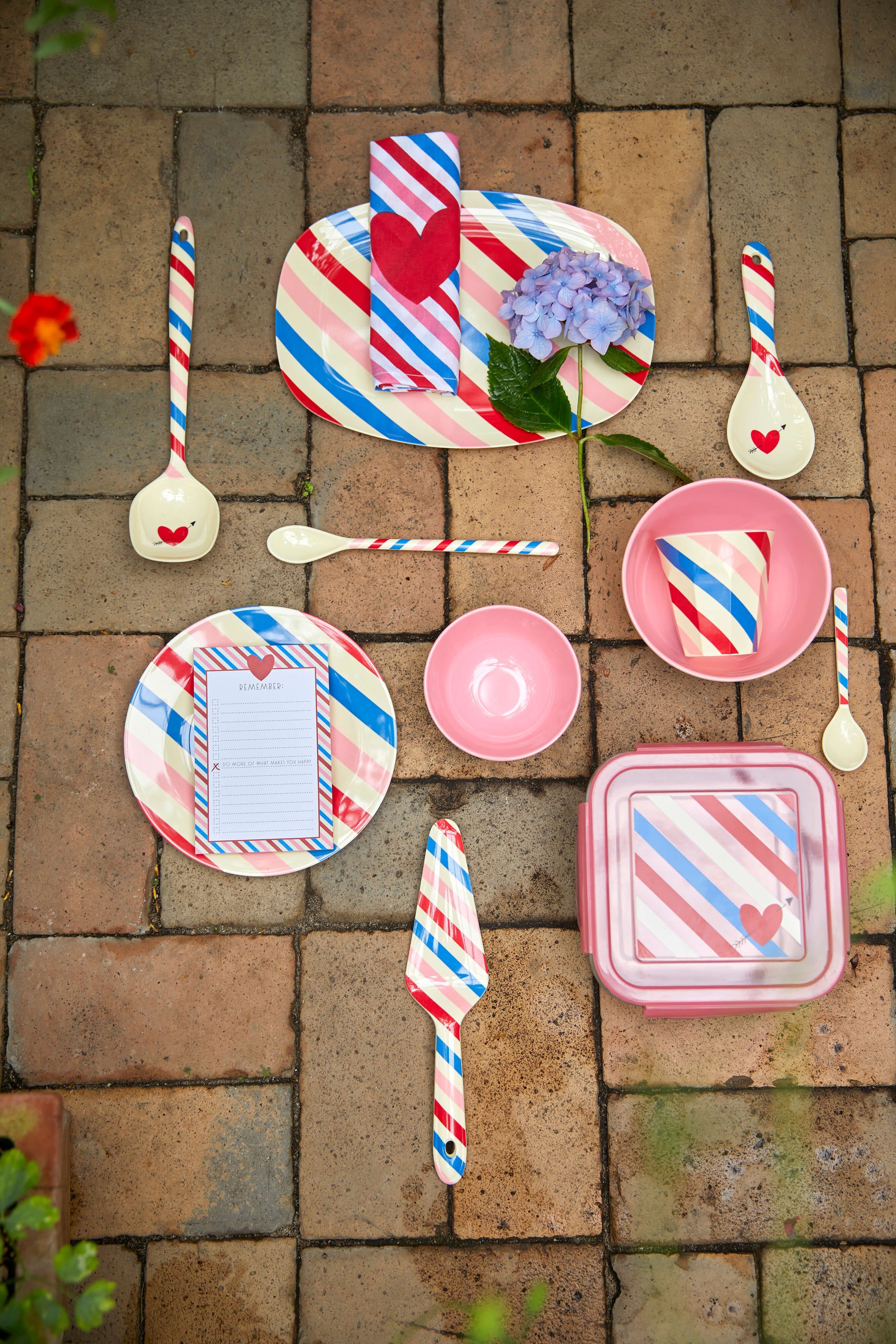 Platte mit Streifen "candy stripes"
