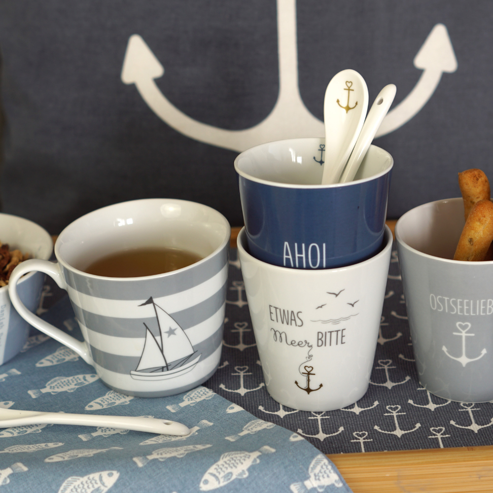 Tasse "Etwas Meer bitte", grau/gold