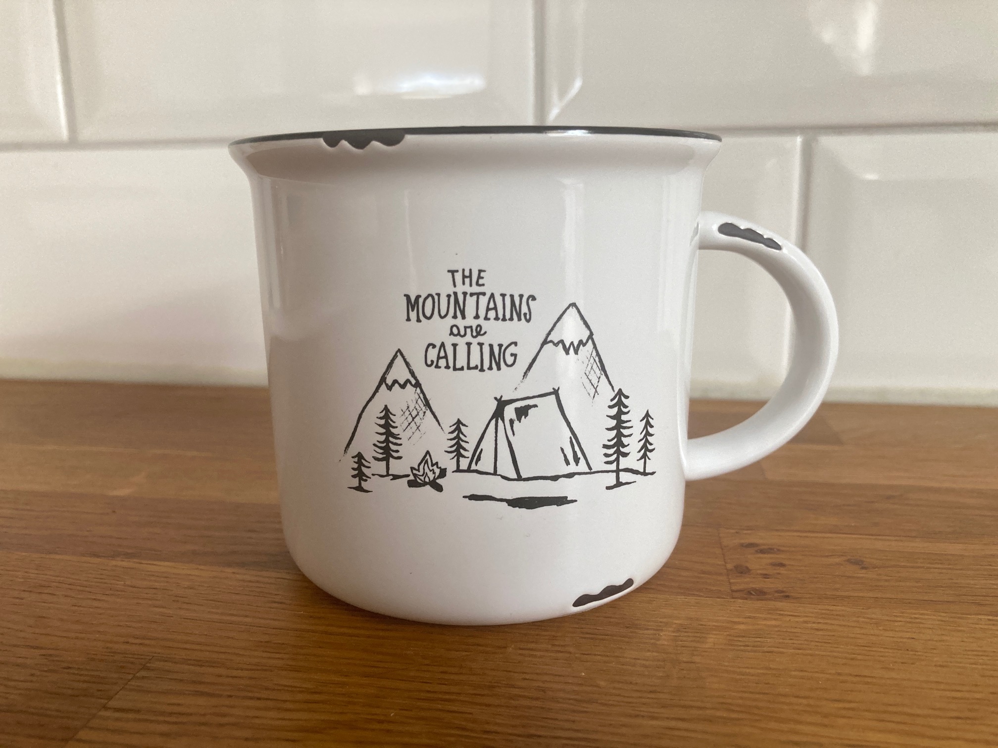 Tasse "the mountains are calling"