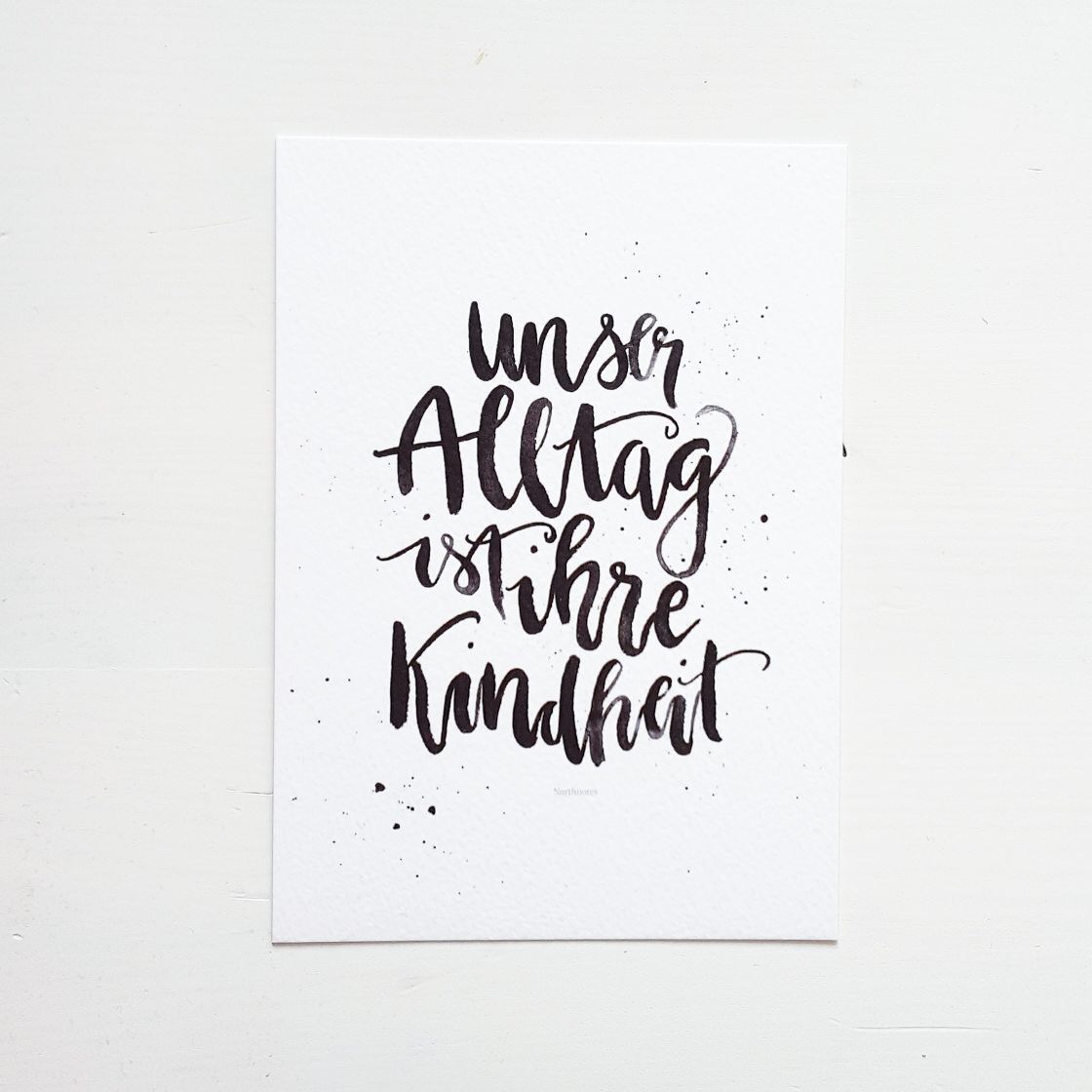 Postkarte "Unser Alltag ist ihre Kindheit"