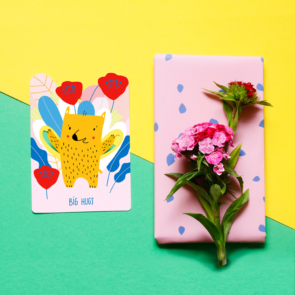 Postkarte "Big Hugs" (Pop Out)